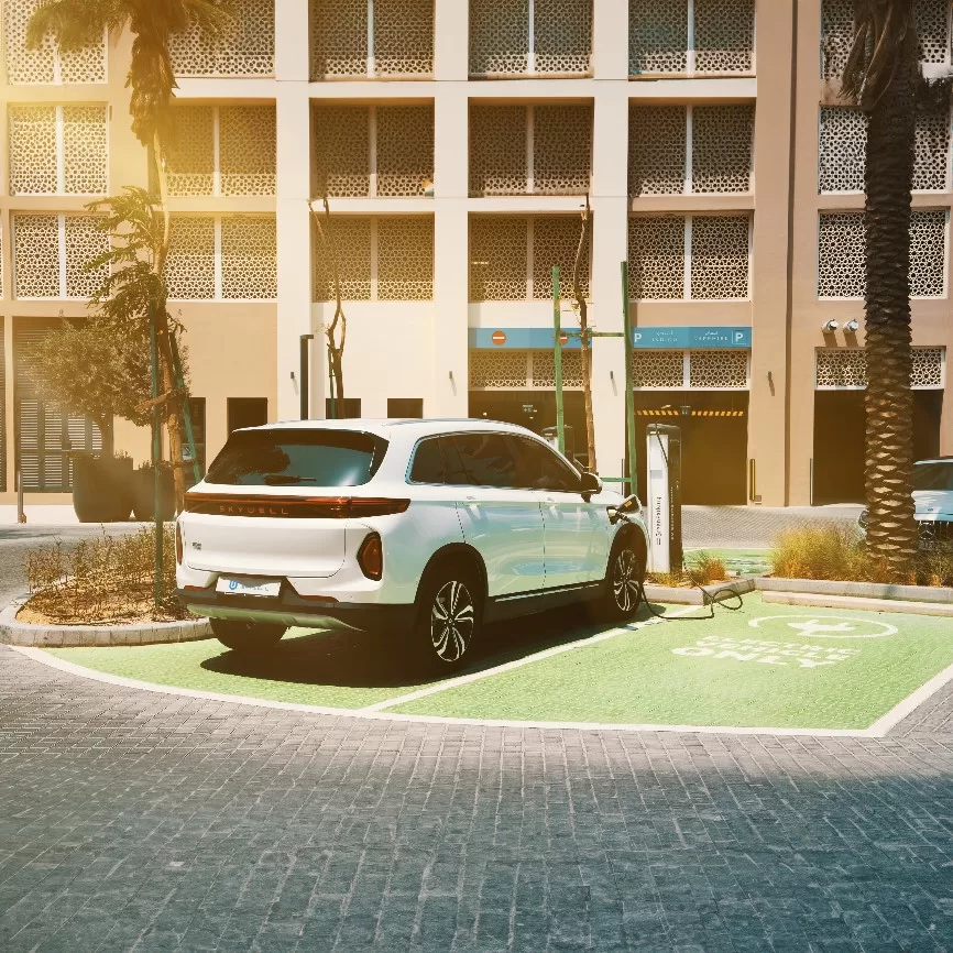 ELECTRIC CARS IN THE UAE